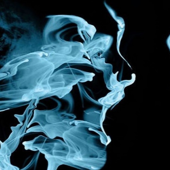 Meet your Posher, Lynda - Picture 1 of 1